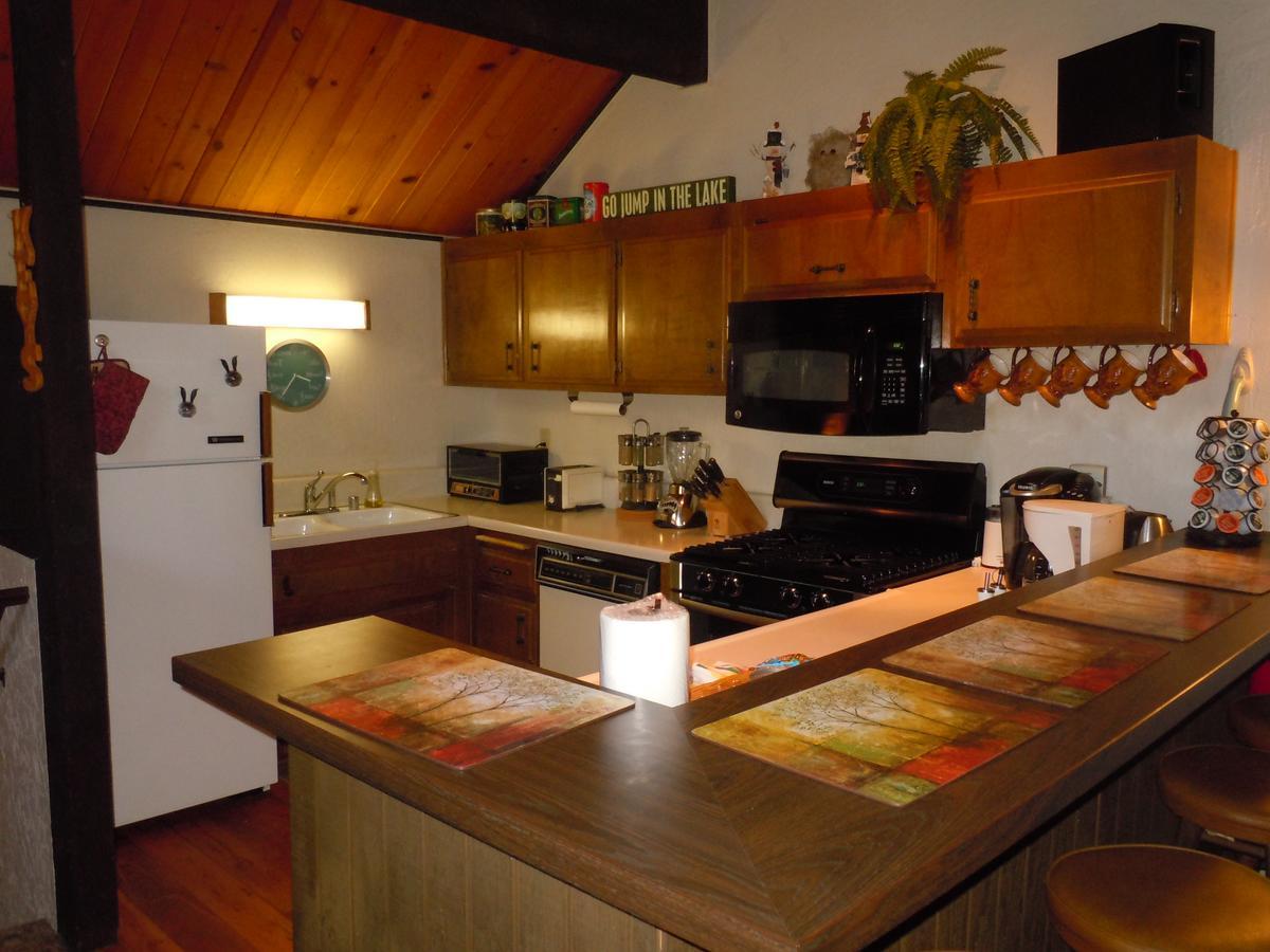Two-Bedroom Plus Den Economy Unit #81 By Escape For All Seasons Bus Lic #23546 Big Bear Lake Buitenkant foto